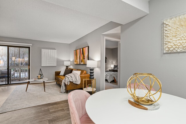 Photo - Aurella Cary