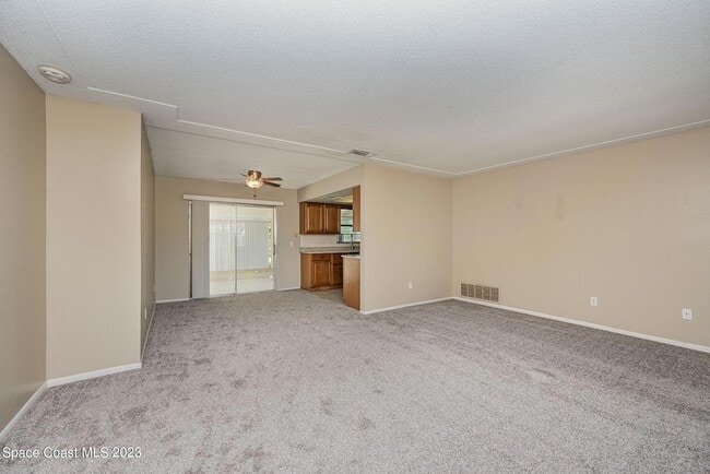 Photo - 608 Sacre Coeur Dr