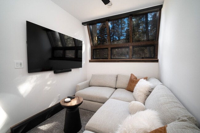 Photo - 116 Winterleaf Dr Unit SI ID1255455P