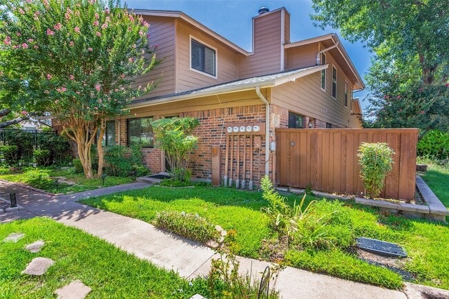 Building Photo - 5765 Cedar Creek Dr