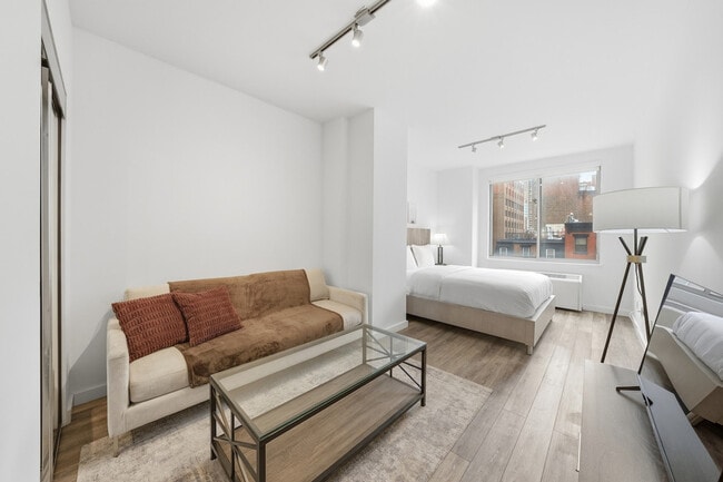 Photo - 7 Sniffen Ct Unit SI ID1467099P