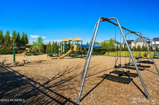 Photo - 27 Greylynne Dr