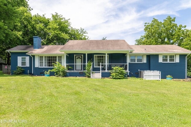 Photo - 201 Farlow Dr