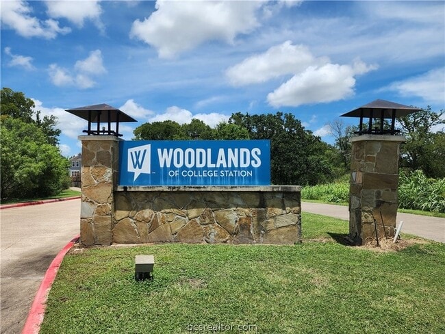 Photo - 1725 Harvey Mitchell Pkwy S Unit 1721