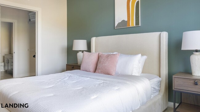 Photo - 1270 Hillcrest Dr Unit 4207