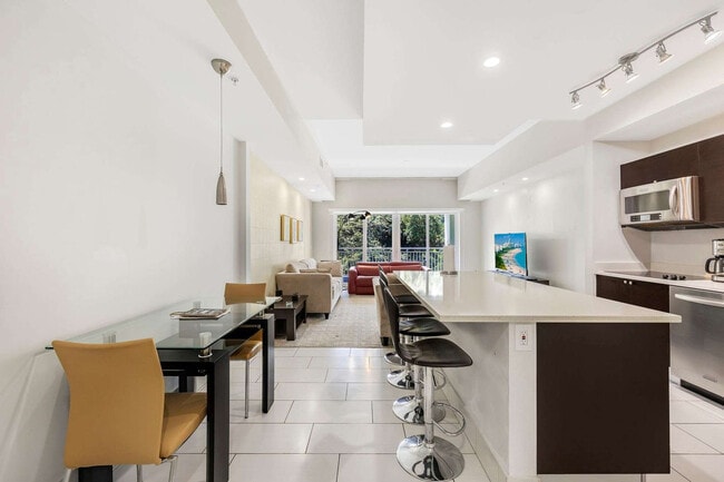 Building Photo - 5300 NW 87th Ave Unit FL2-ID1230858P