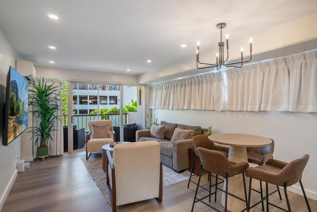 Photo - 2464 Prince Edward St Unit ID1327714P