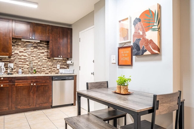 Photo - 215 Piedmont Ave NE Unit SI ID1299351P