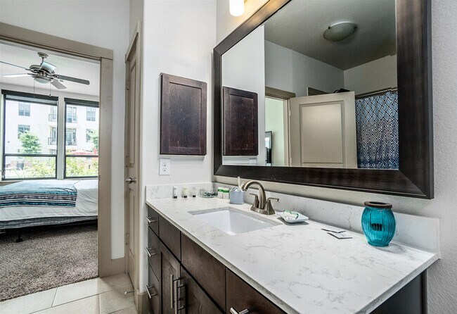 Photo - 955 St Joseph Pkwy Unit SI ID1359163P
