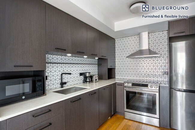 Photo - 101 E 10th St Unit FL4-ID1182