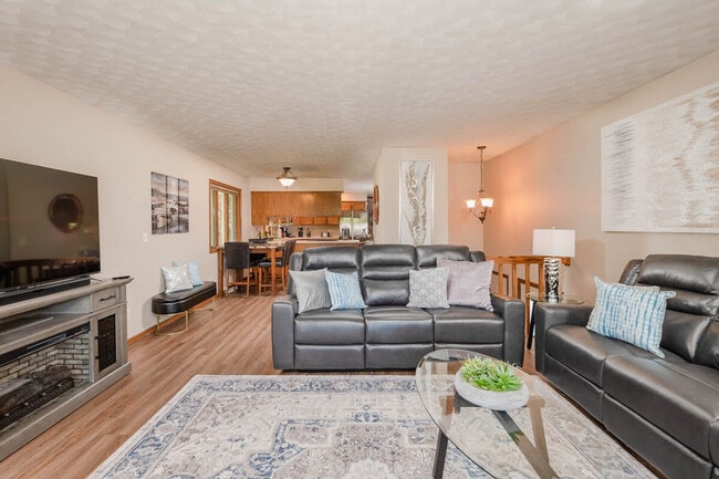 Building Photo - W5919 County Hwy KK Unit ID1061633P