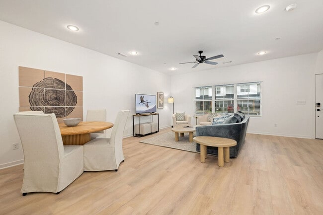 Photo - 1935 S Garland Ave Unit ID1338736P