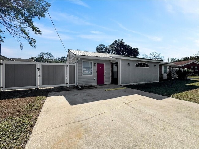 Photo - 1003 County Rd 17A W