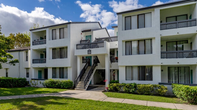 Photo - Legacy at Coconut Creek