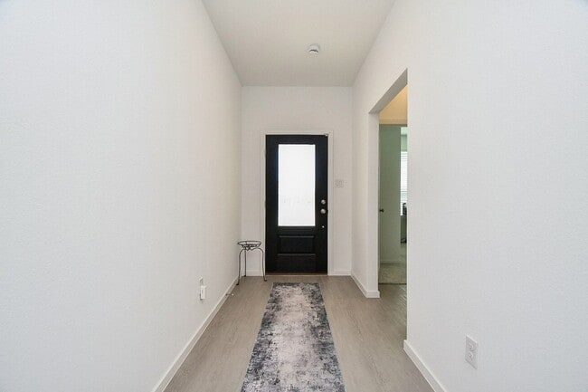 Photo - 26610 Coast Redwood Dr