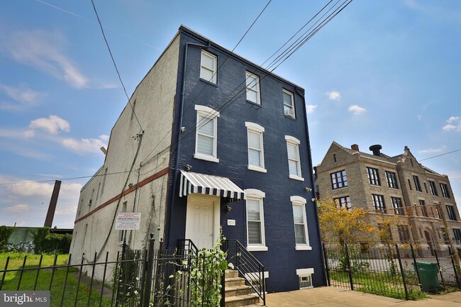 Photo - 3717 Frankford Ave