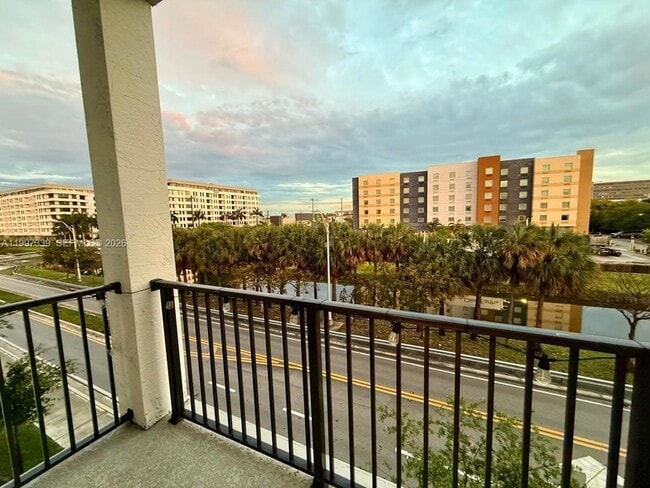 Photo - 8001 NW 41st St Unit F-305