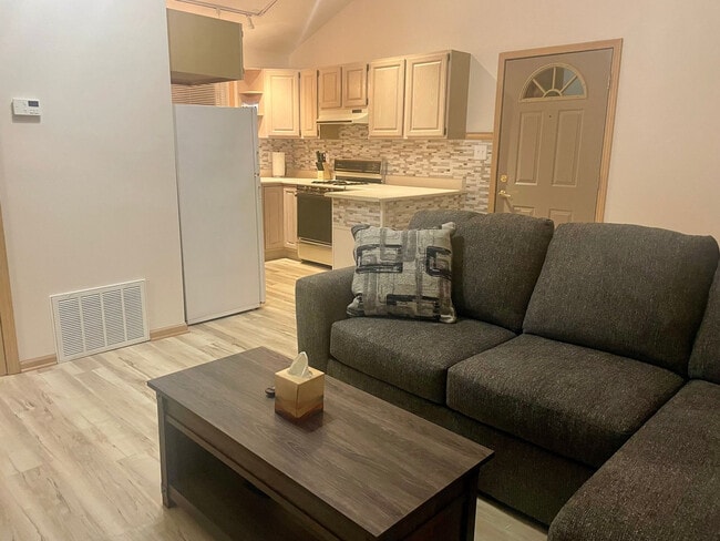 Building Photo - 513 Pine Lake Ave Unit ID1328978P