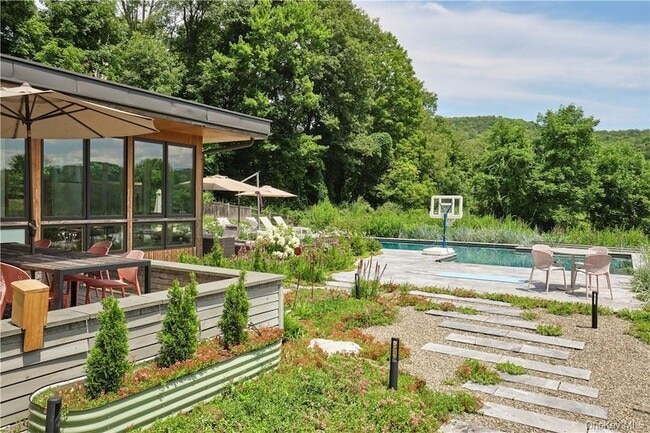 Photo - 194 Pleasant Ridge Rd