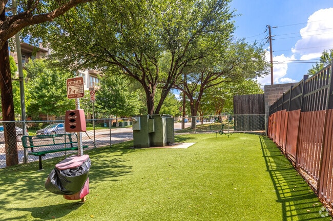 Dog Park - Inwood on the Park