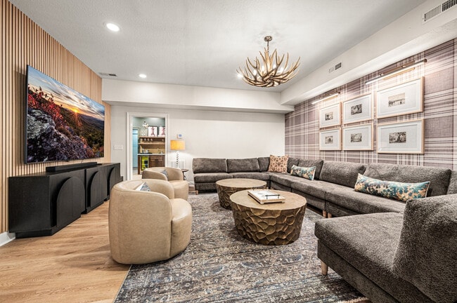 Building Photo - 47 Mountain Shadows Dr Unit SI ID1590565P