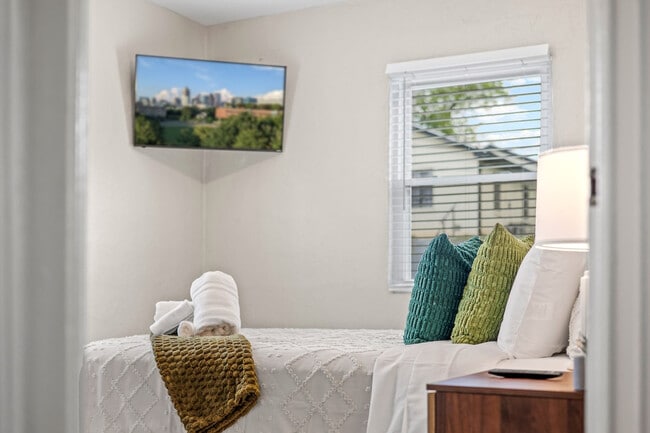Photo - 153 South Ave SE Unit SI ID1609608P