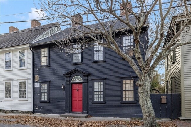 Photo - 73 Thames St