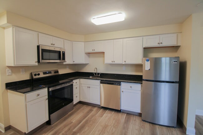 Home 107 - Similar Photos - Tiffany Apartments