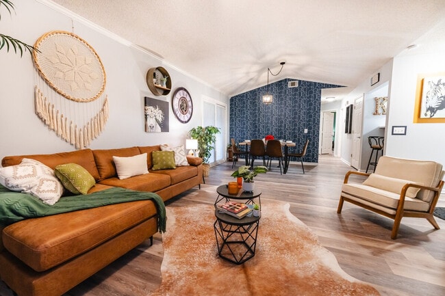 Building Photo - 1202 Roberts Way Unit SI ID1531852P