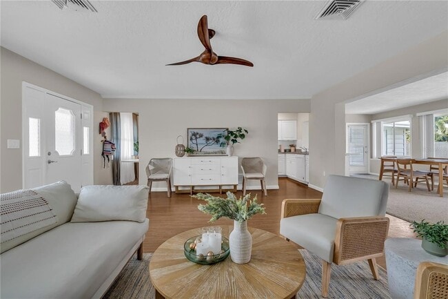 Photo - 2449 Breakwater Cir