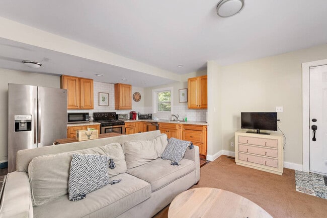 Photo - 107 E Clifton Ave Unit ID1234537P