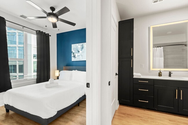 Photo - 2317 W Grace St Unit ID1312496P