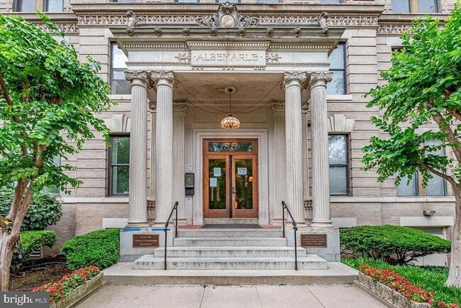 Photo - 1830 17th St NW Unit 103