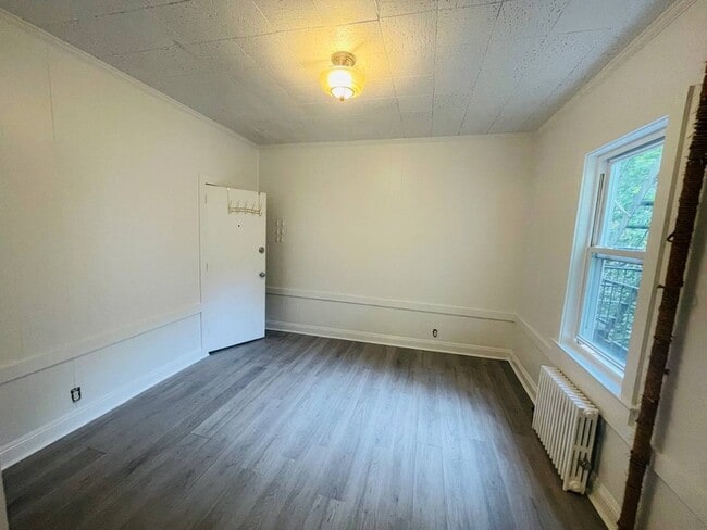 Photo - 420 Littleworth Ln