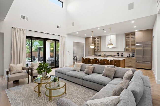 Building Photo - 8922 San Benito Way Unit SI ID1520043P