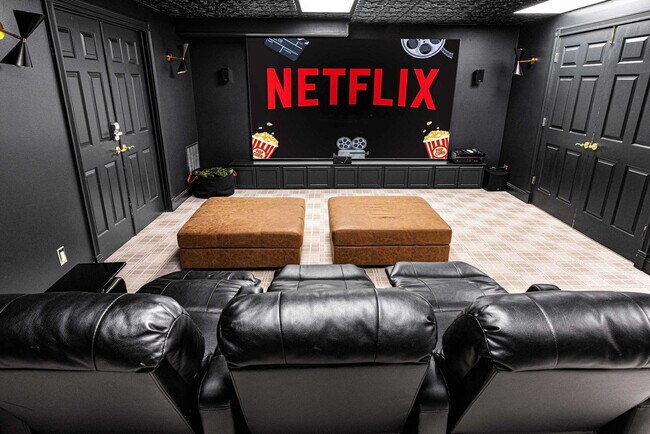 Photo - 33 Pinners Ln Unit SI ID1023099P