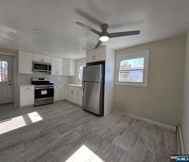 Photo - 73 Hillcrest Ave