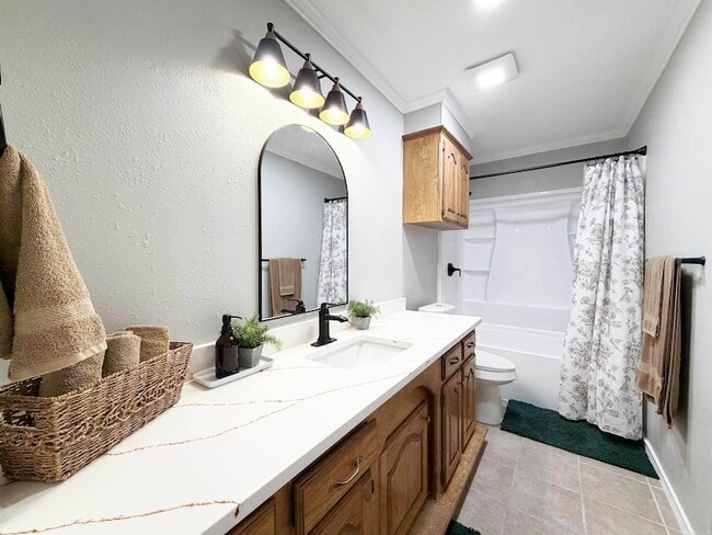 Photo - 5805 Sidney Dr