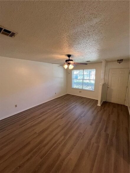 Photo - 320 S 11th Pl