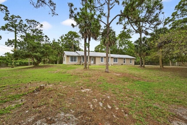 Photo - 16932 Okeechobee Blvd