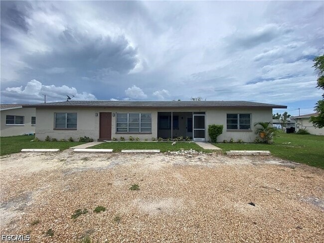 Building Photo - 330 Palmetto Dr Unit A