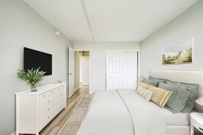 Photo - Chestnut Hill Tower