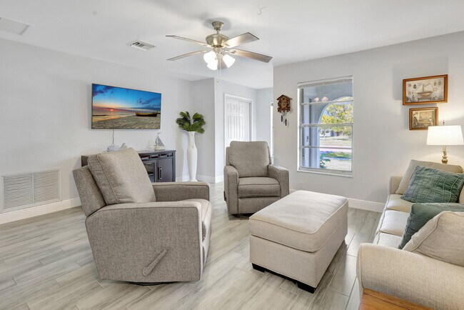 Photo - 2374 Poinciana Dr Unit FL1-ID1073509P