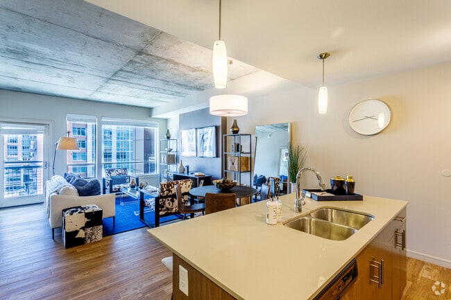 1BR, 1BA - Gillespie - Cadence Union Station
