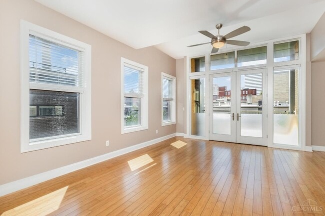 Photo - 1326 Vine St