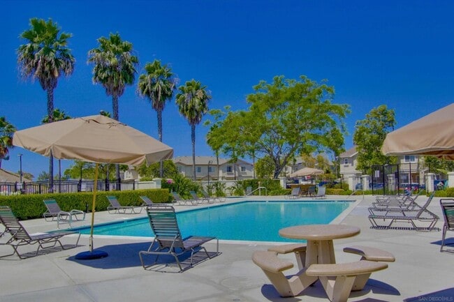 Building Photo - 1201 Trapani Cove Unit 4