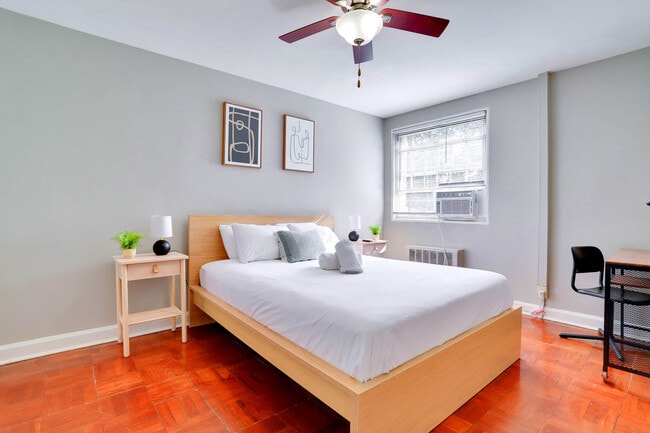 Photo - 1420 W Abingdon Dr Unit FL1-ID1035598P