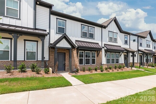 Photo - 302 Silver Fleet Dr