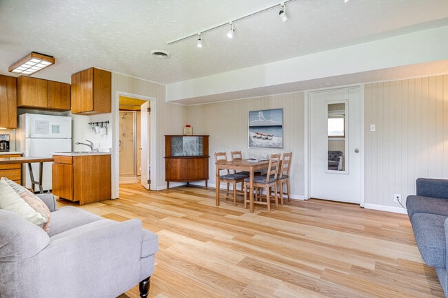 Photo - 705 Alsace Lorraine Ave Unit ID1305180P