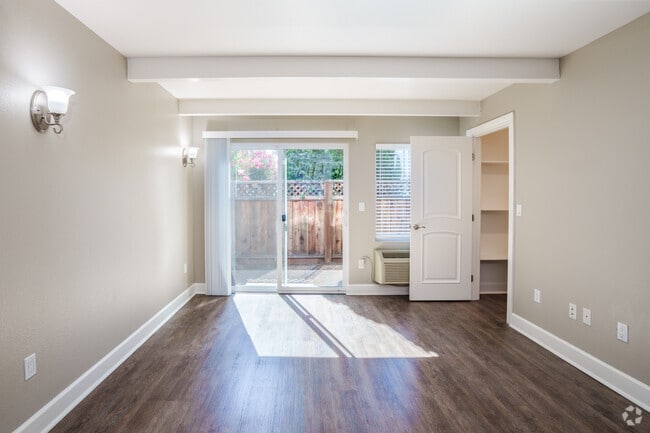 2BR, 1BA - Townhome A - Living Room - Ramblewood Apartments